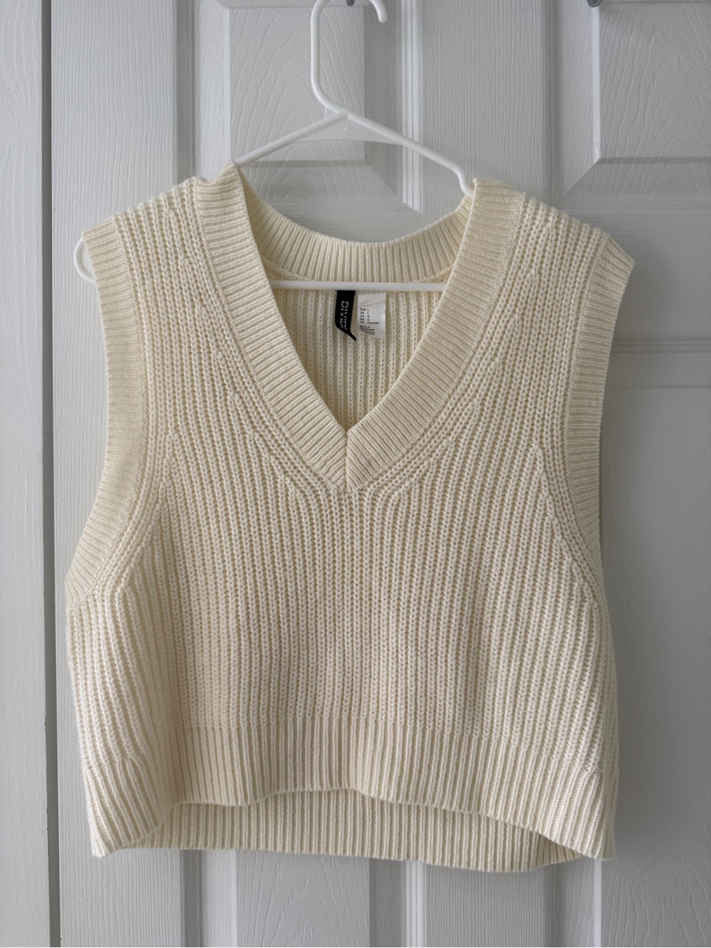 Divided Cream Ribbed Knit V-Neck Sweater Vest